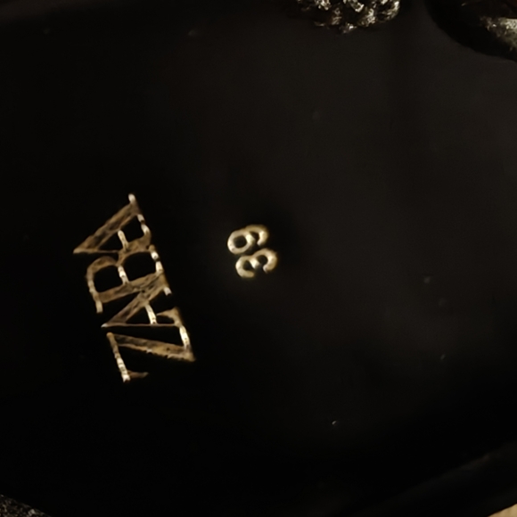 Zara Black and Gold Sandals - Picture 8 of 8
